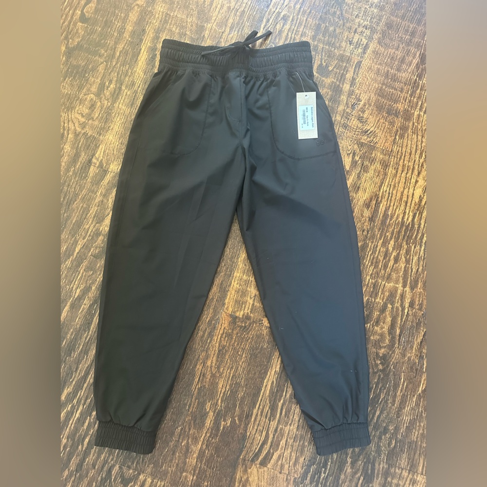 Albion Black Destination Joggers Small Petite